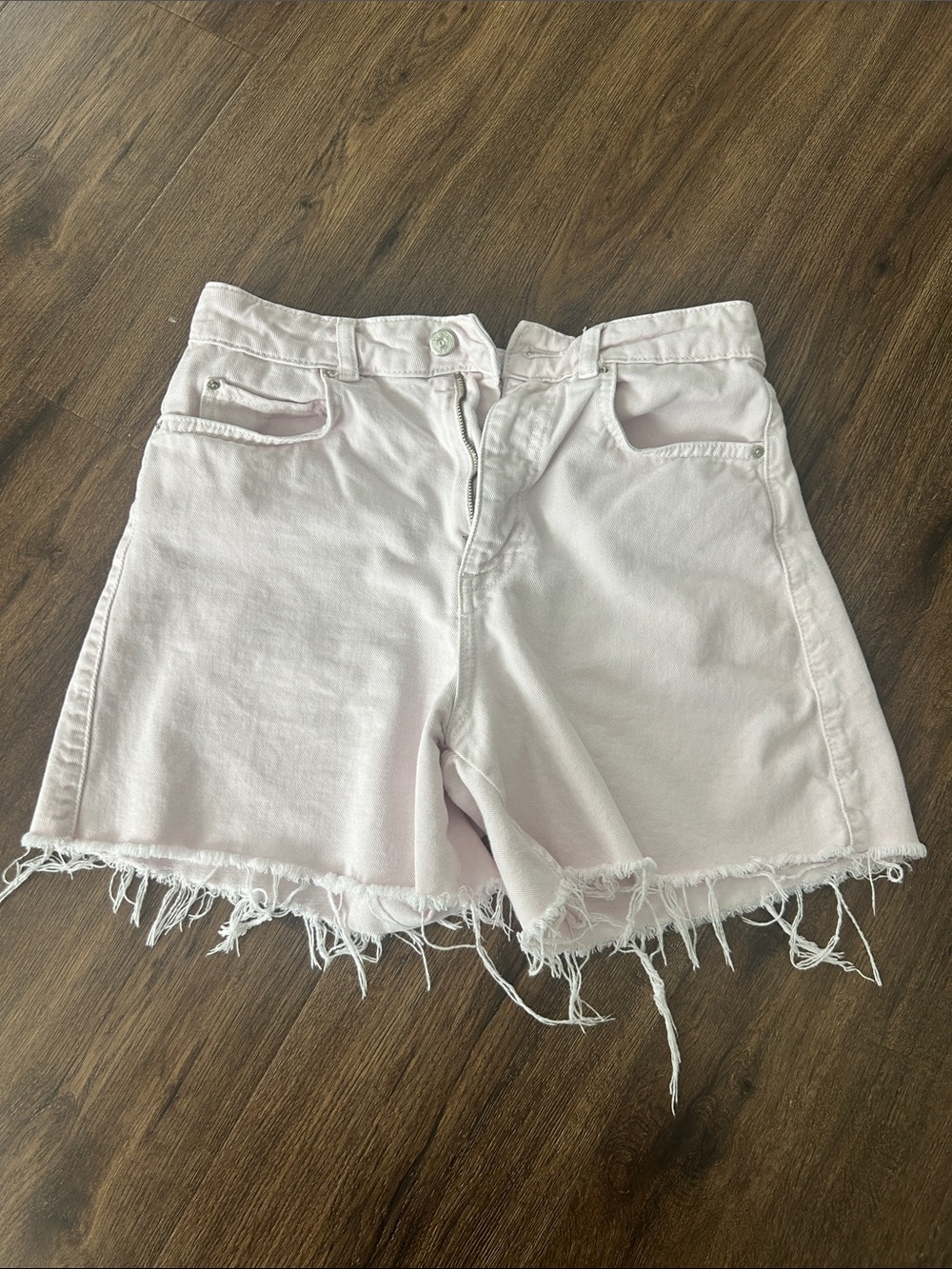 Zara Women's Light Pink Frayed Hem Denim Shorts
